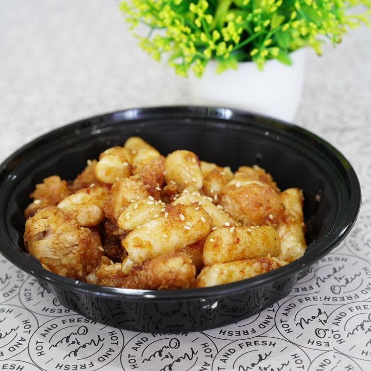 Honey rice cake and chicken in honeybee glaze